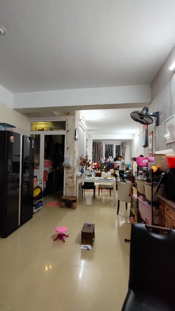 Bán căn hộ chung cư Hoà Phát, gần đại học Kinh Tế - Bách Khoa - Xây Dựng, 2 PN 2VS, 50tr/m2!